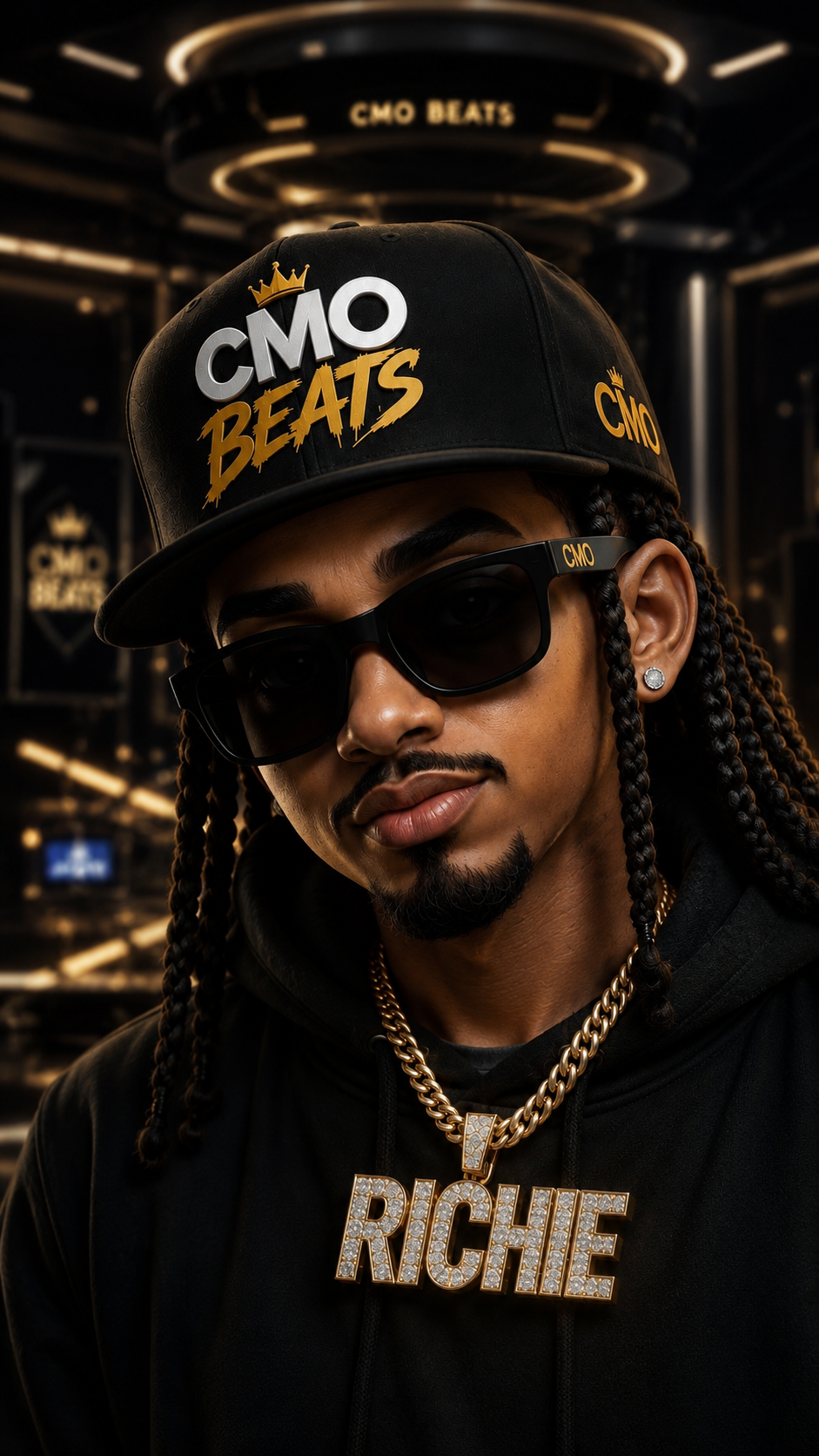CMOBeatsRichie producer in studio